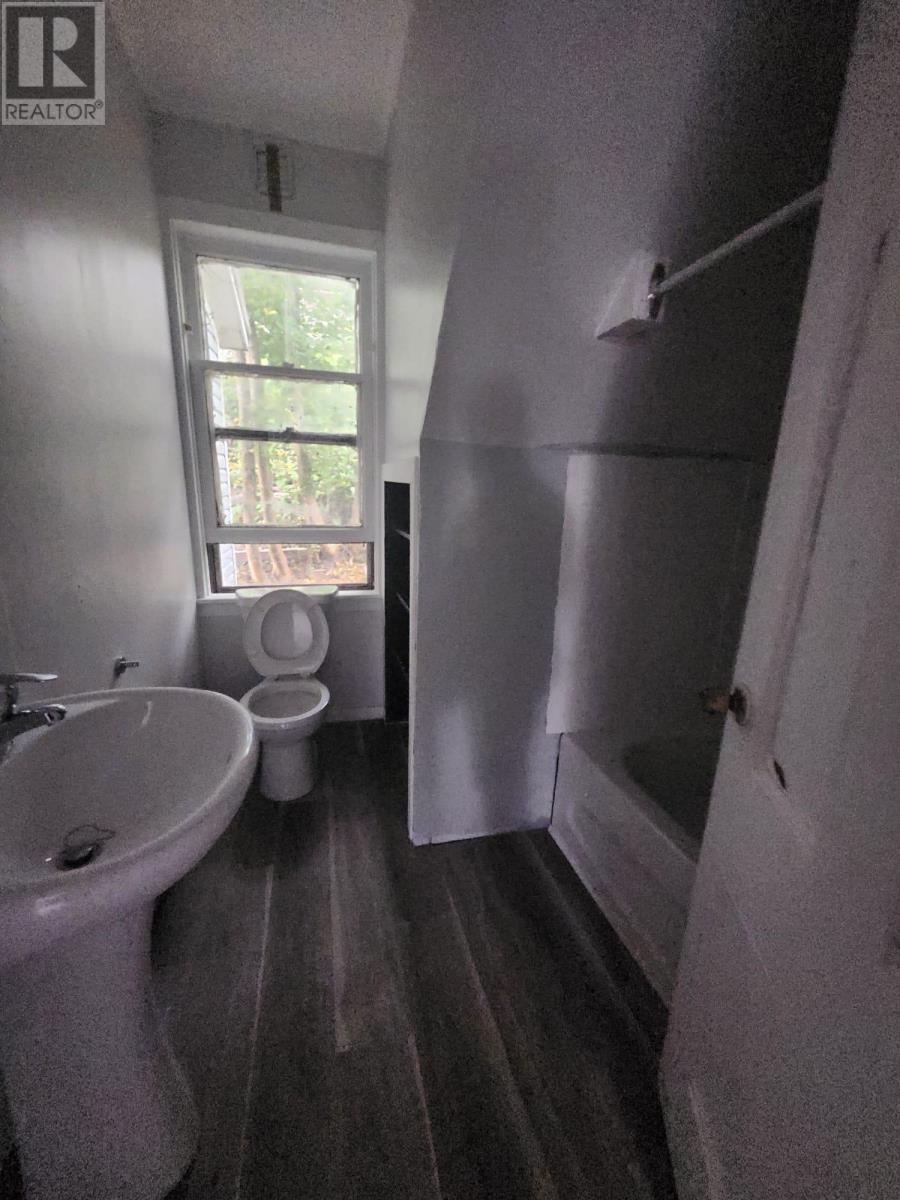 146 North Provost Street Property Photo 11
