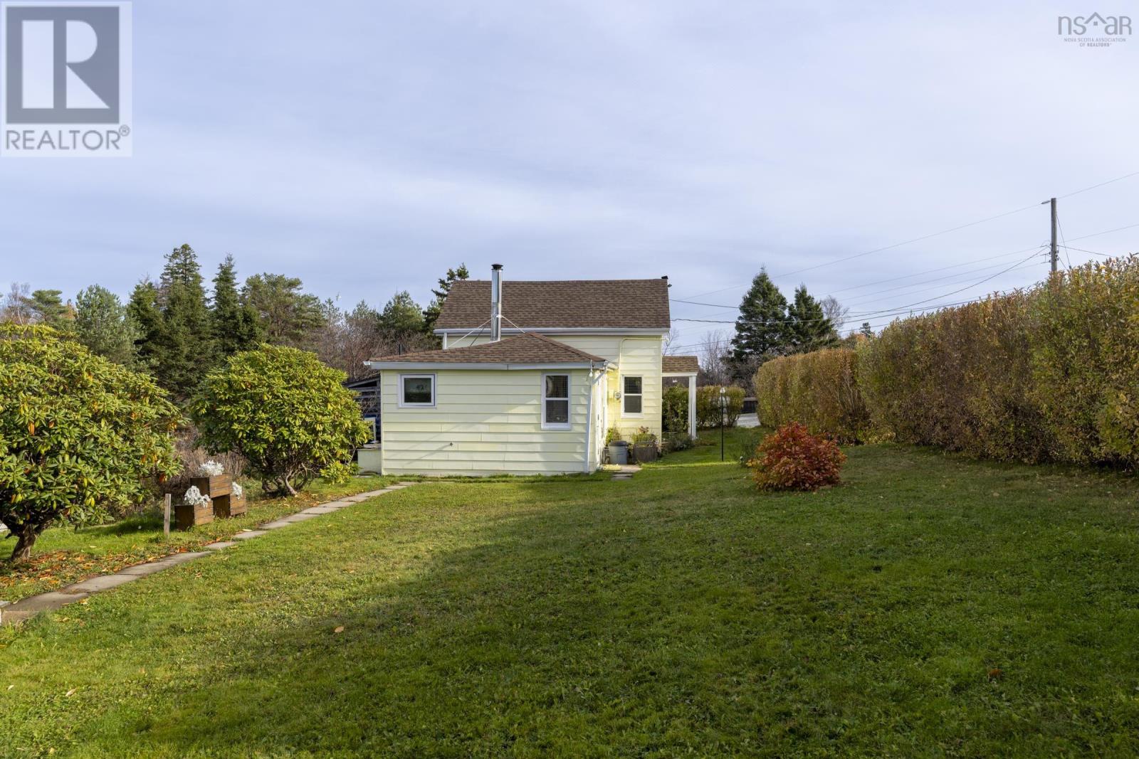 501 Stonehurst Road Property Photo 3