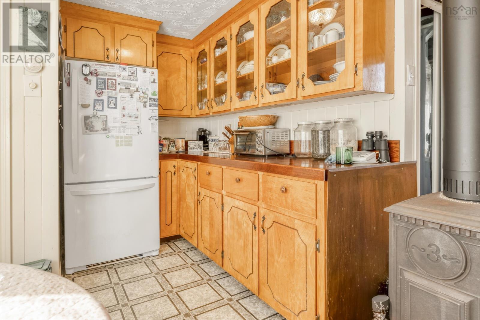 501 Stonehurst Road Property Photo 4