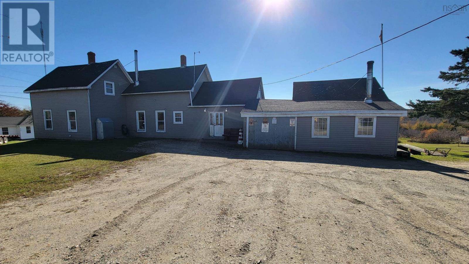 5 Strickland Road Property Photo