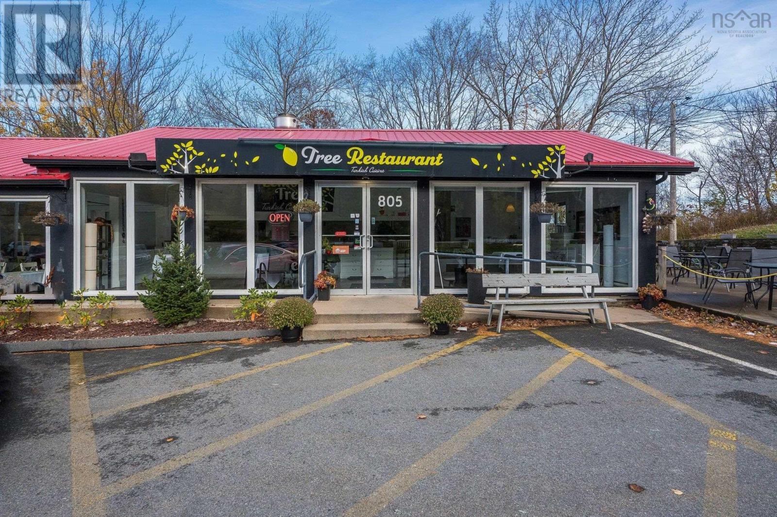 805/807 Bedford Highway Property Photo 1