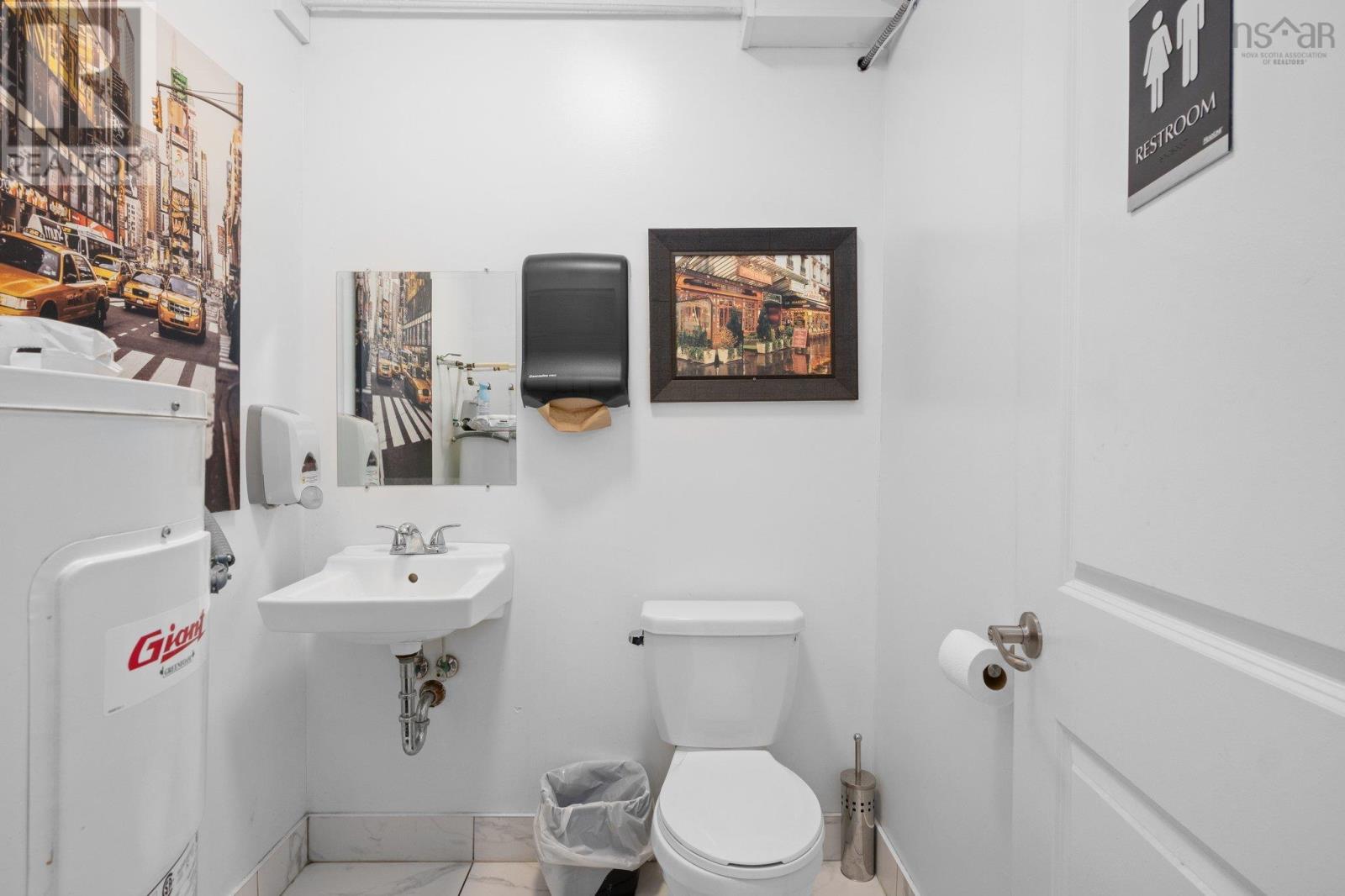 805/807 Bedford Highway Property Photo 14