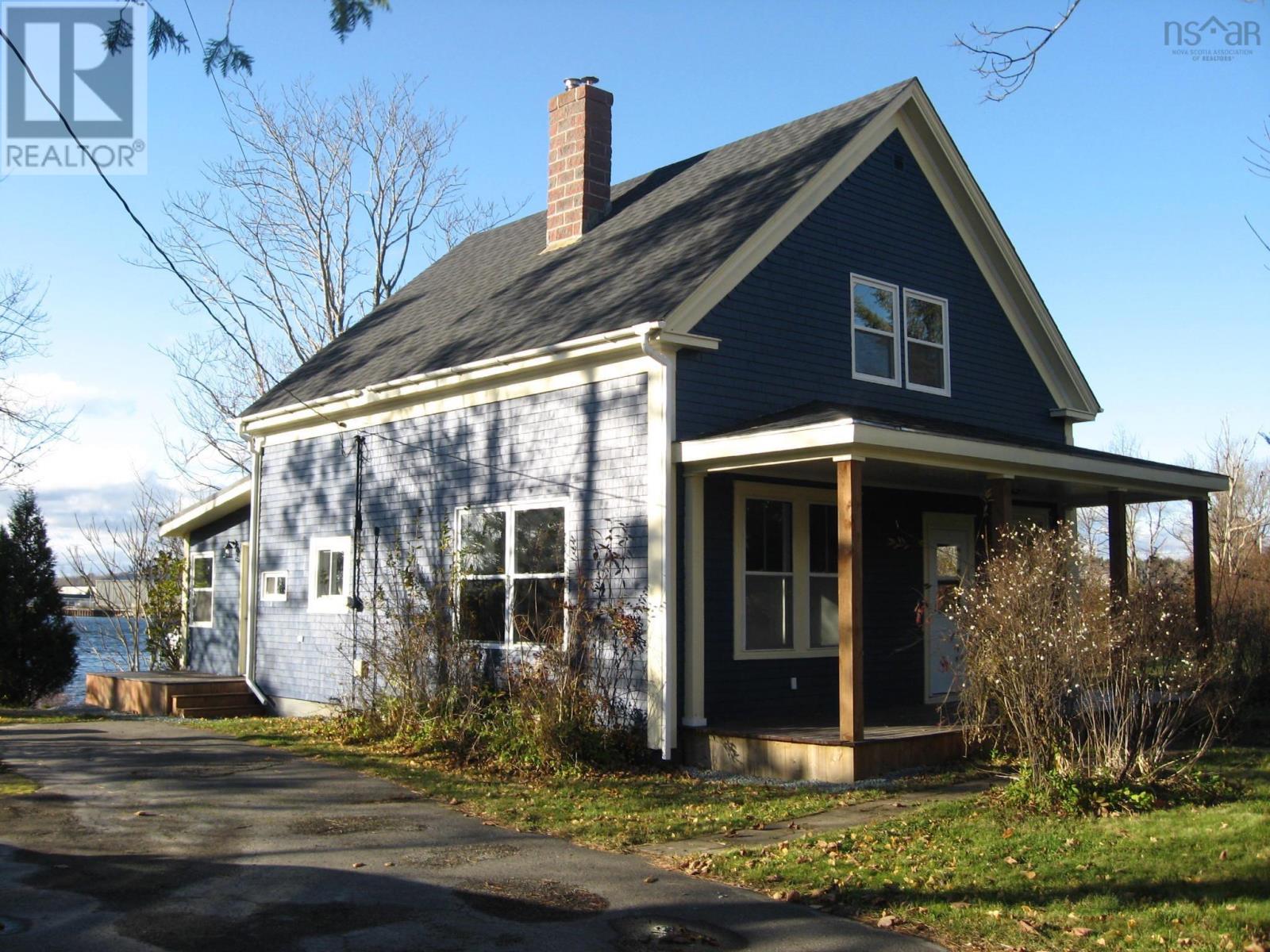 14 Breakwater Lane Property Photo