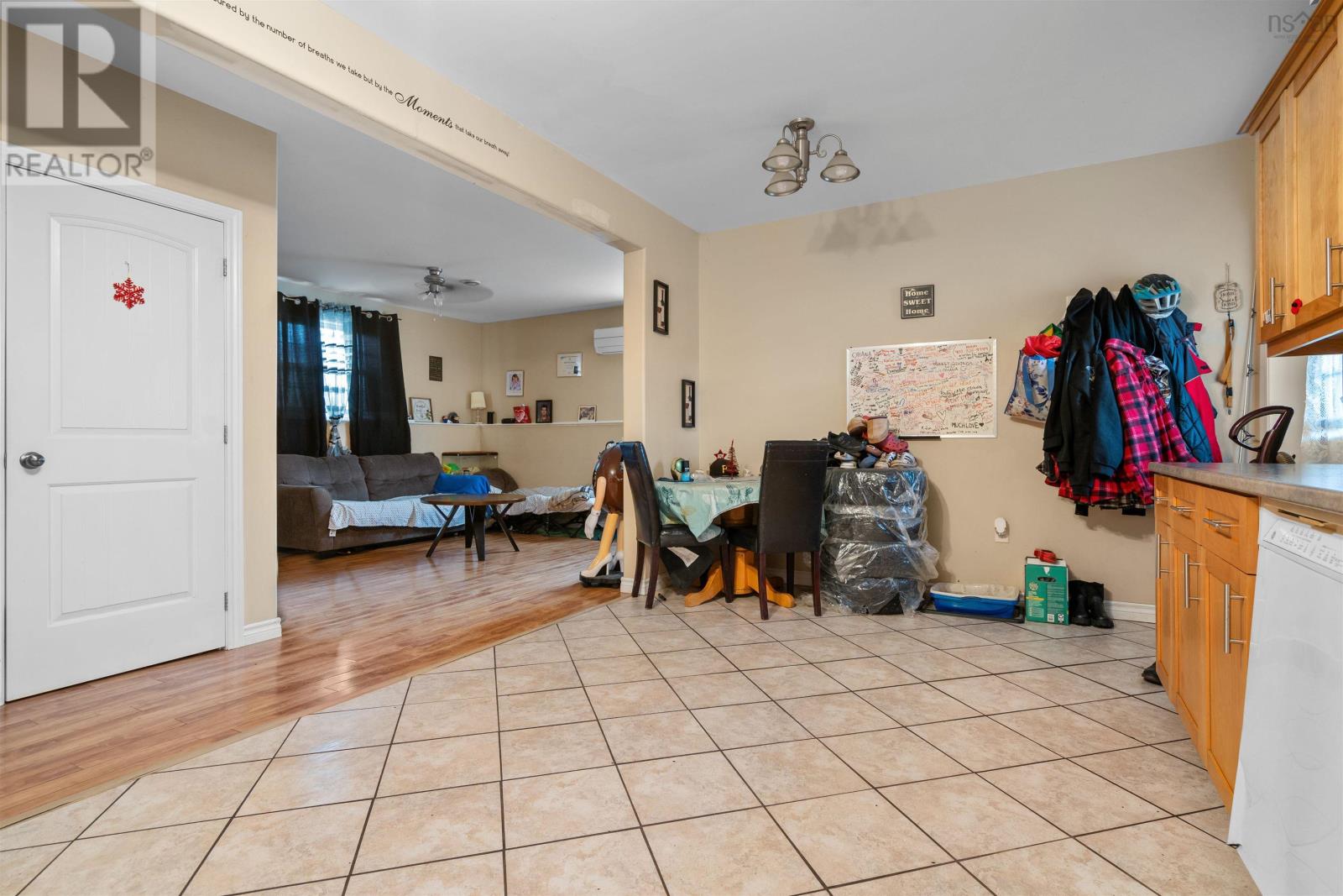 295 Queen Street Property Photo 29