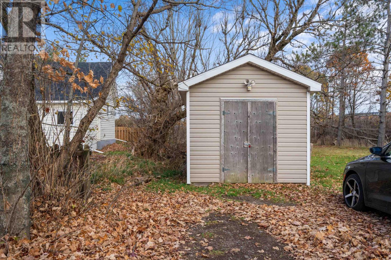 295 Queen Street Property Photo 42