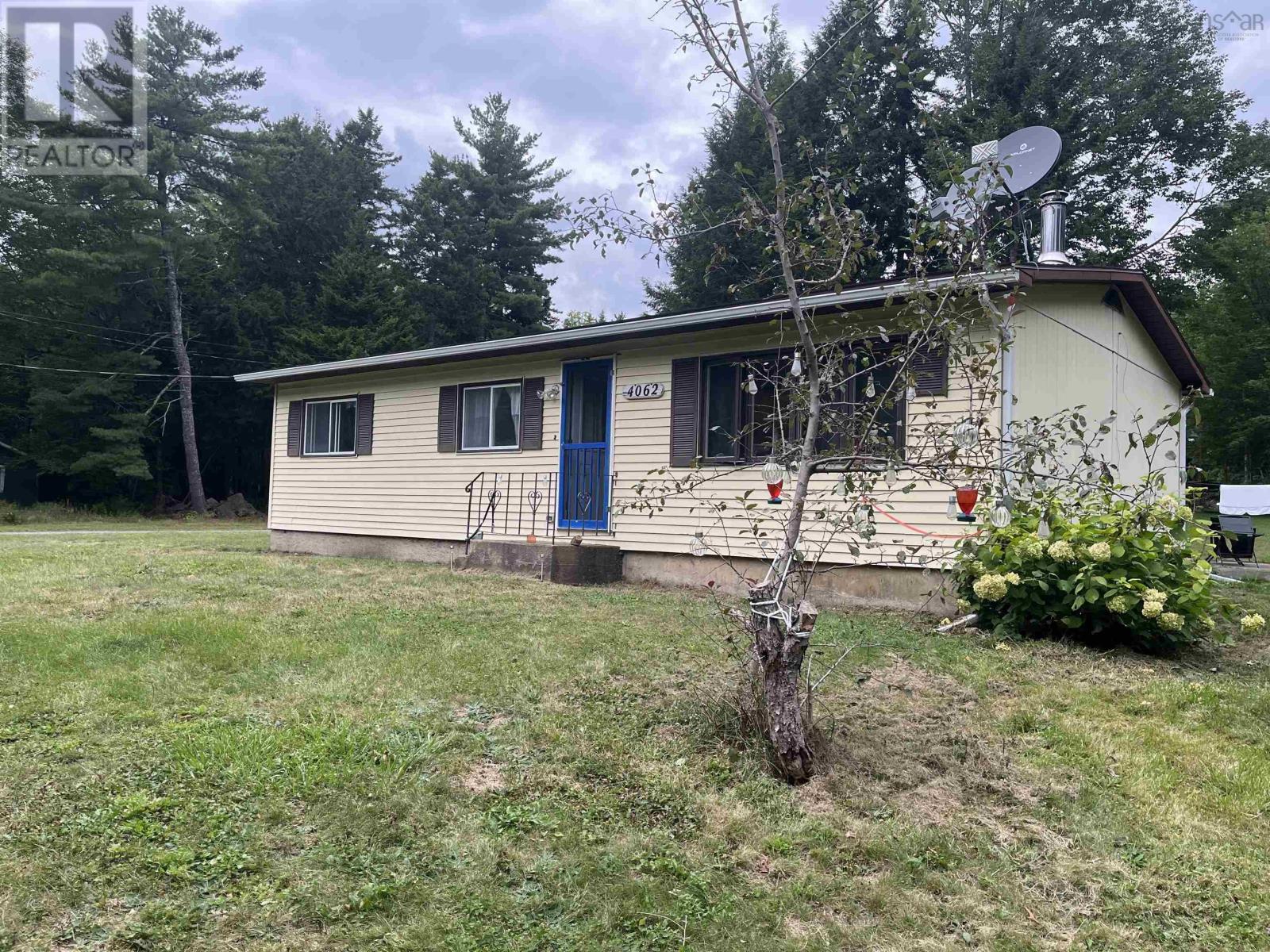4062 Medway River Road Property Photo