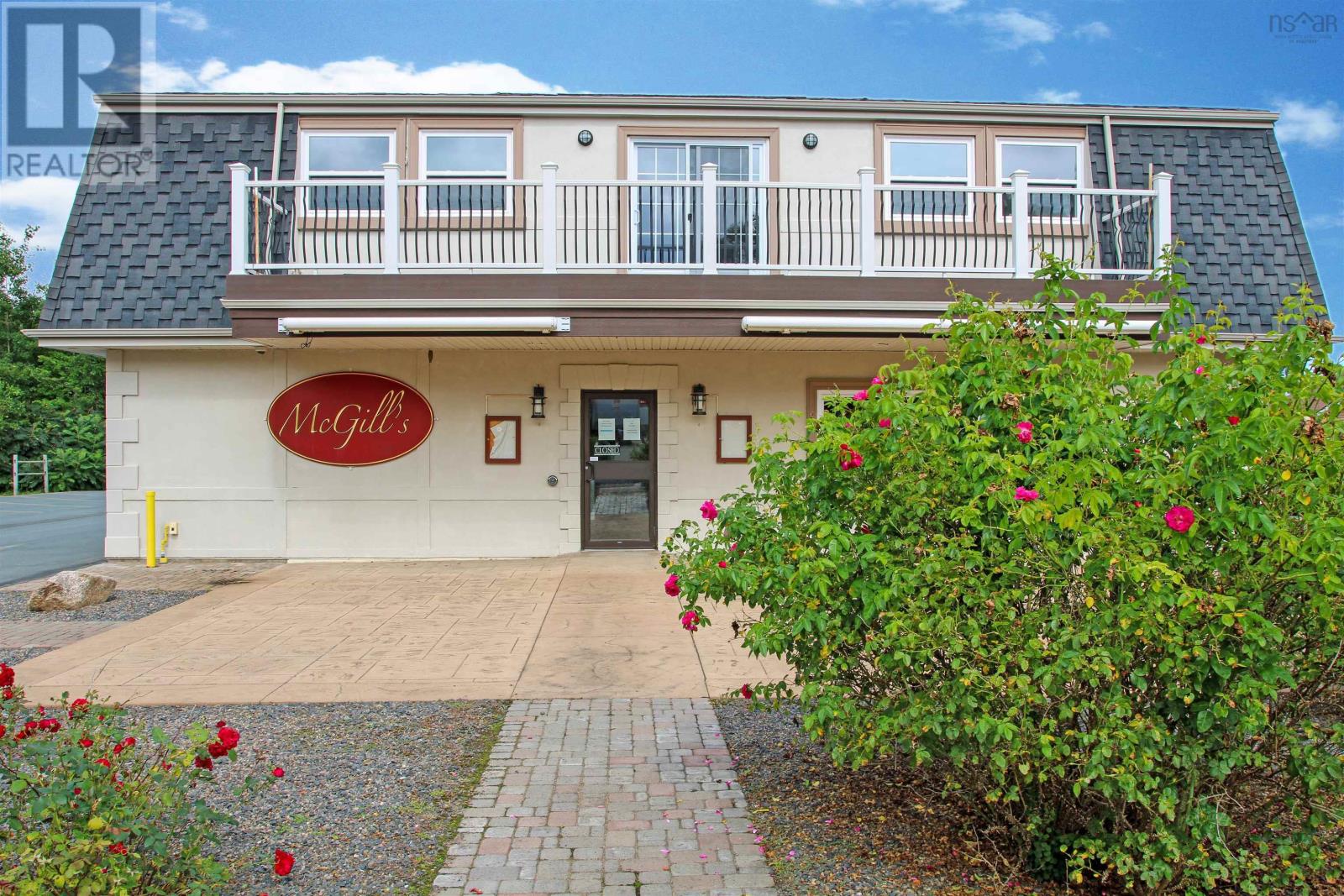 B4n3r6 Real Estate Listings Main Image