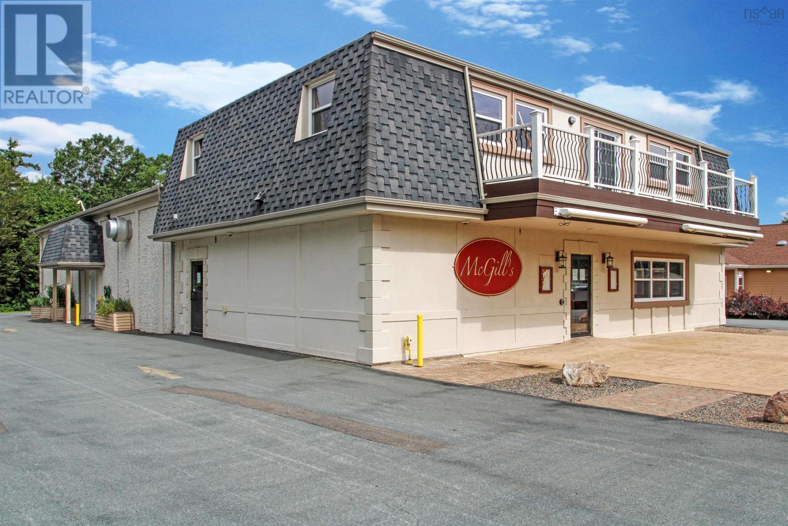 18 Kentucky Court Property Photo 6