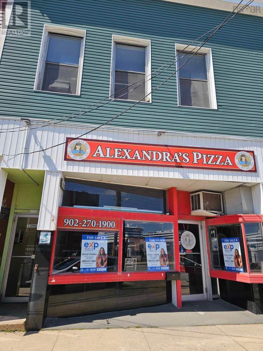 66 Commercial Street Street Property Photo 1