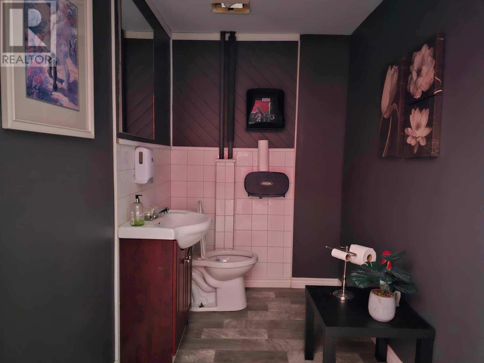 66 Commercial Street Street Property Photo 5