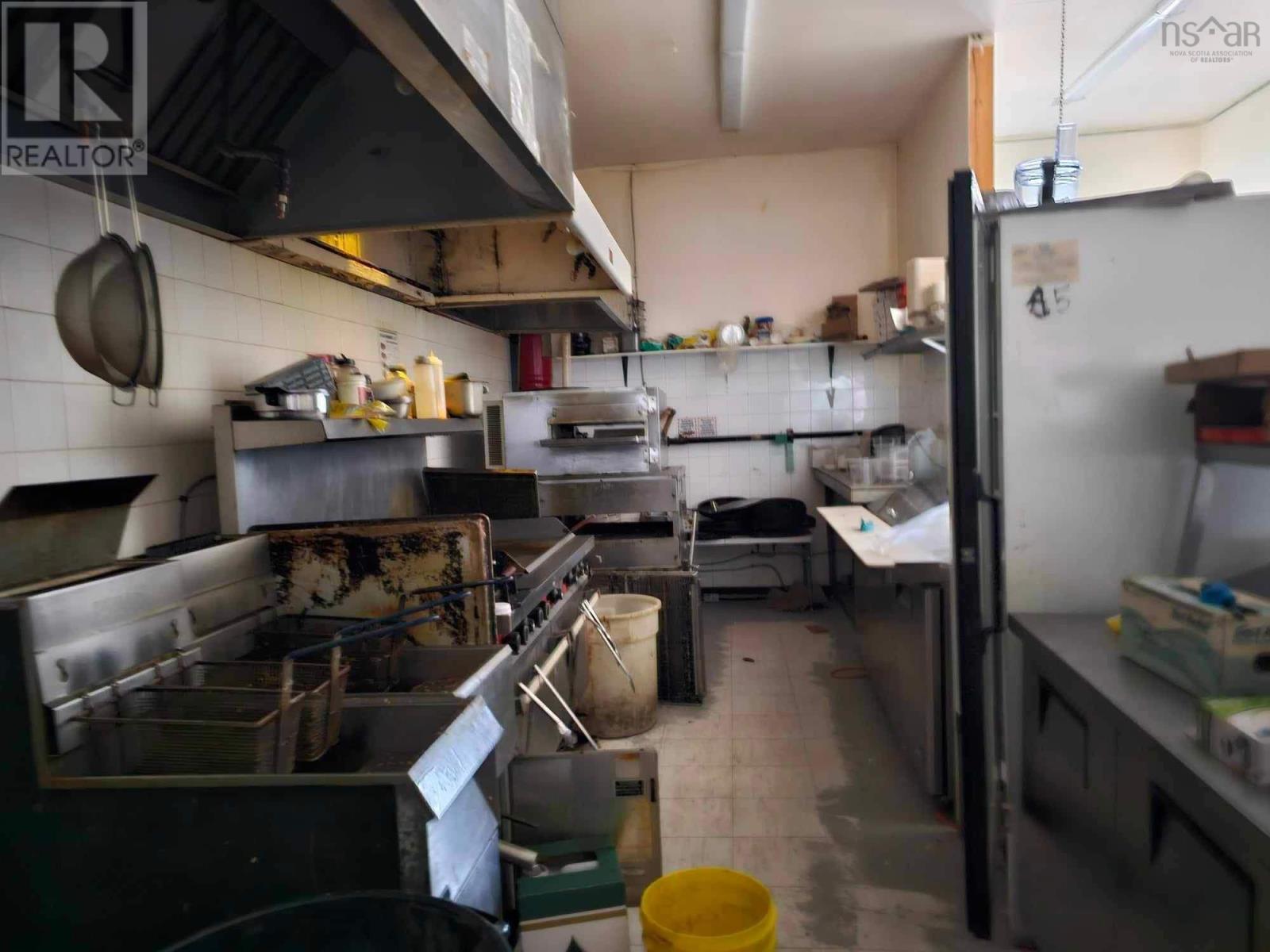 66 Commercial Street Street Property Photo 7