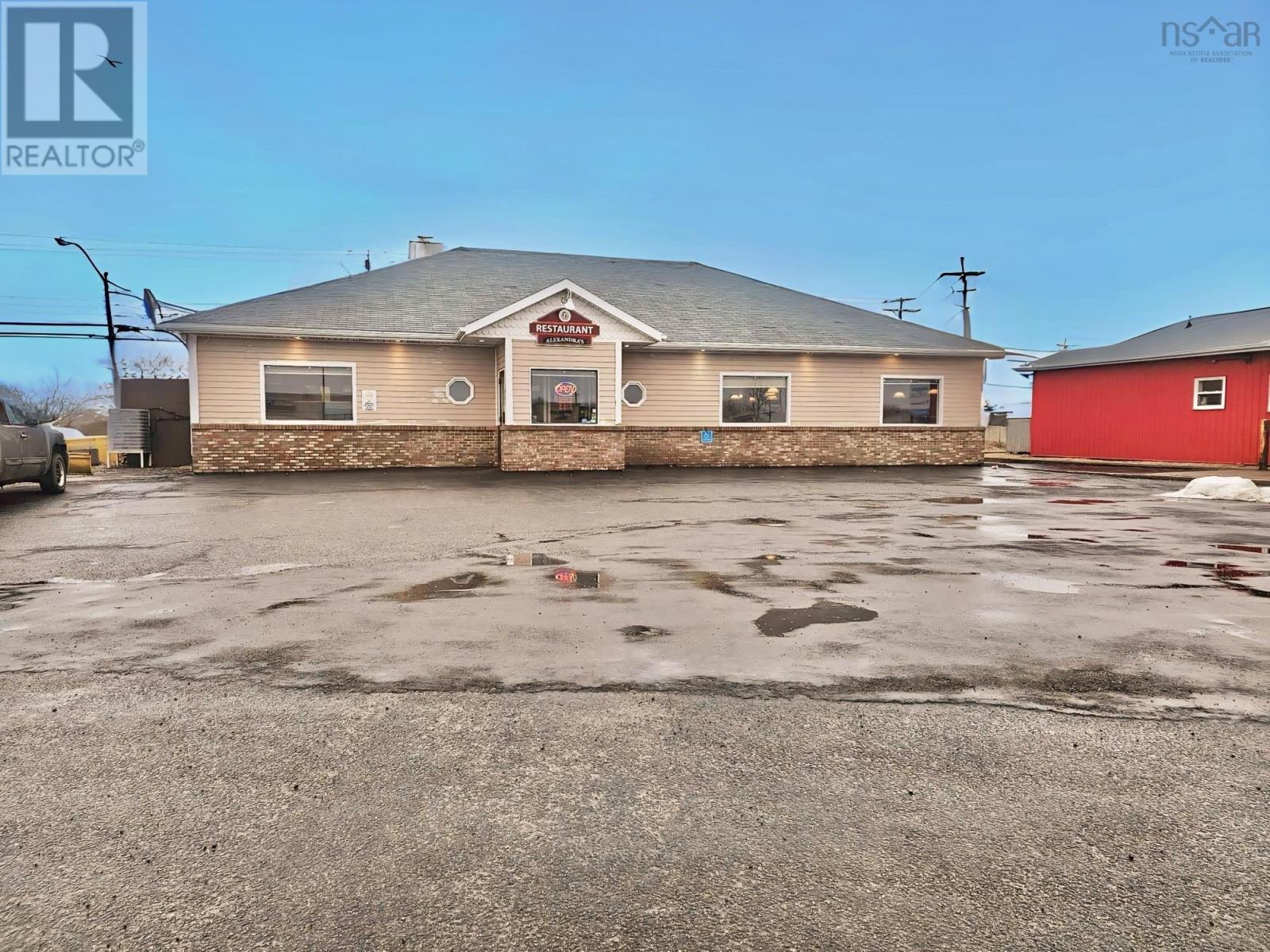 6 Sterling Road Property Photo 1