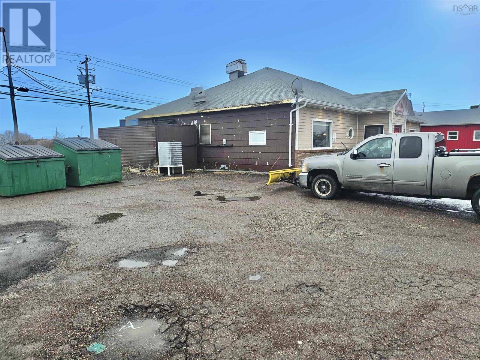 6 Sterling Road Property Photo 4