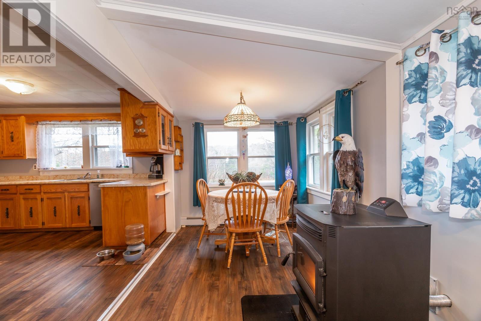 1070 River Road Property Photo 16