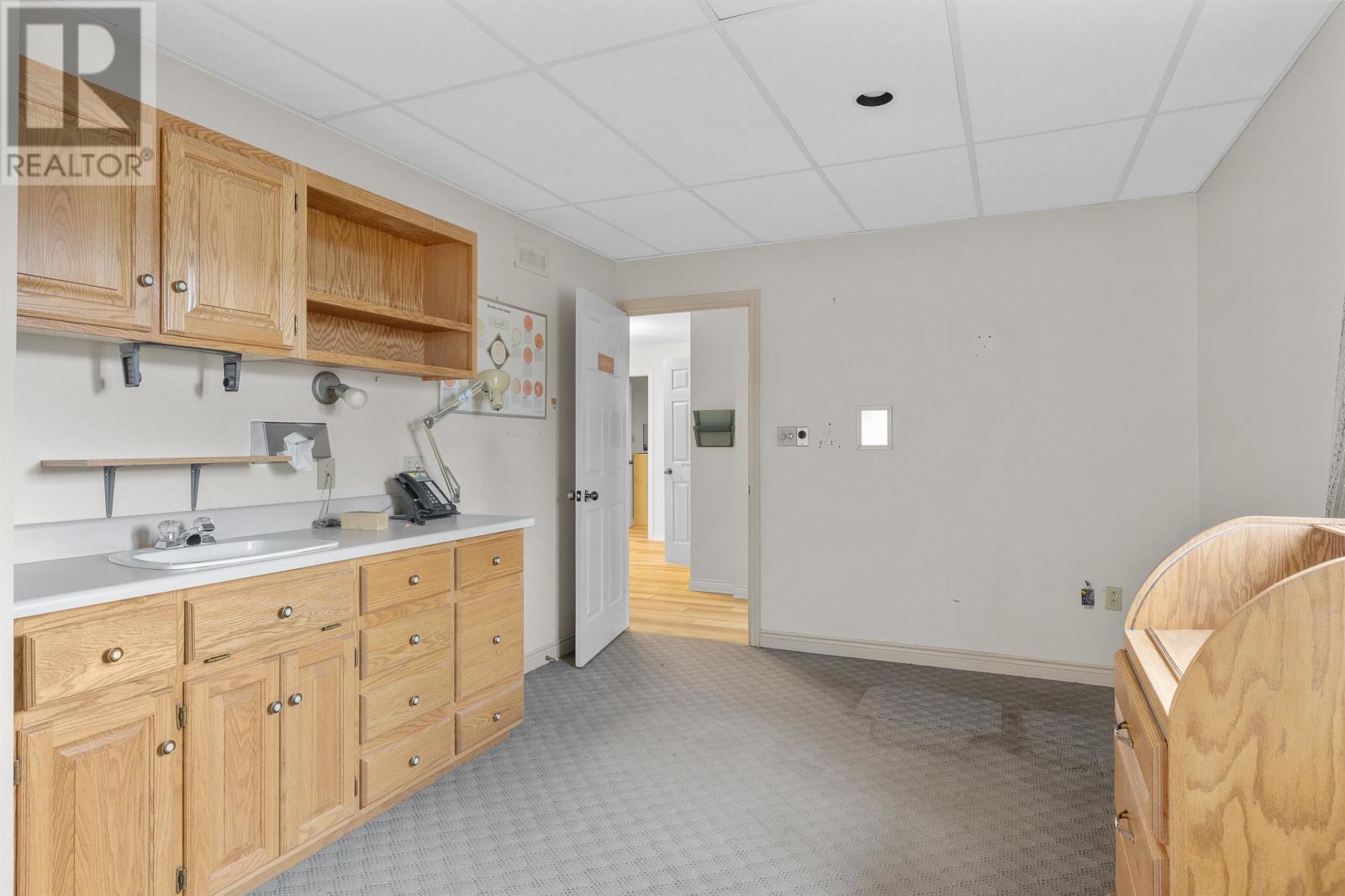 15 Ellis Road Property Photo 21