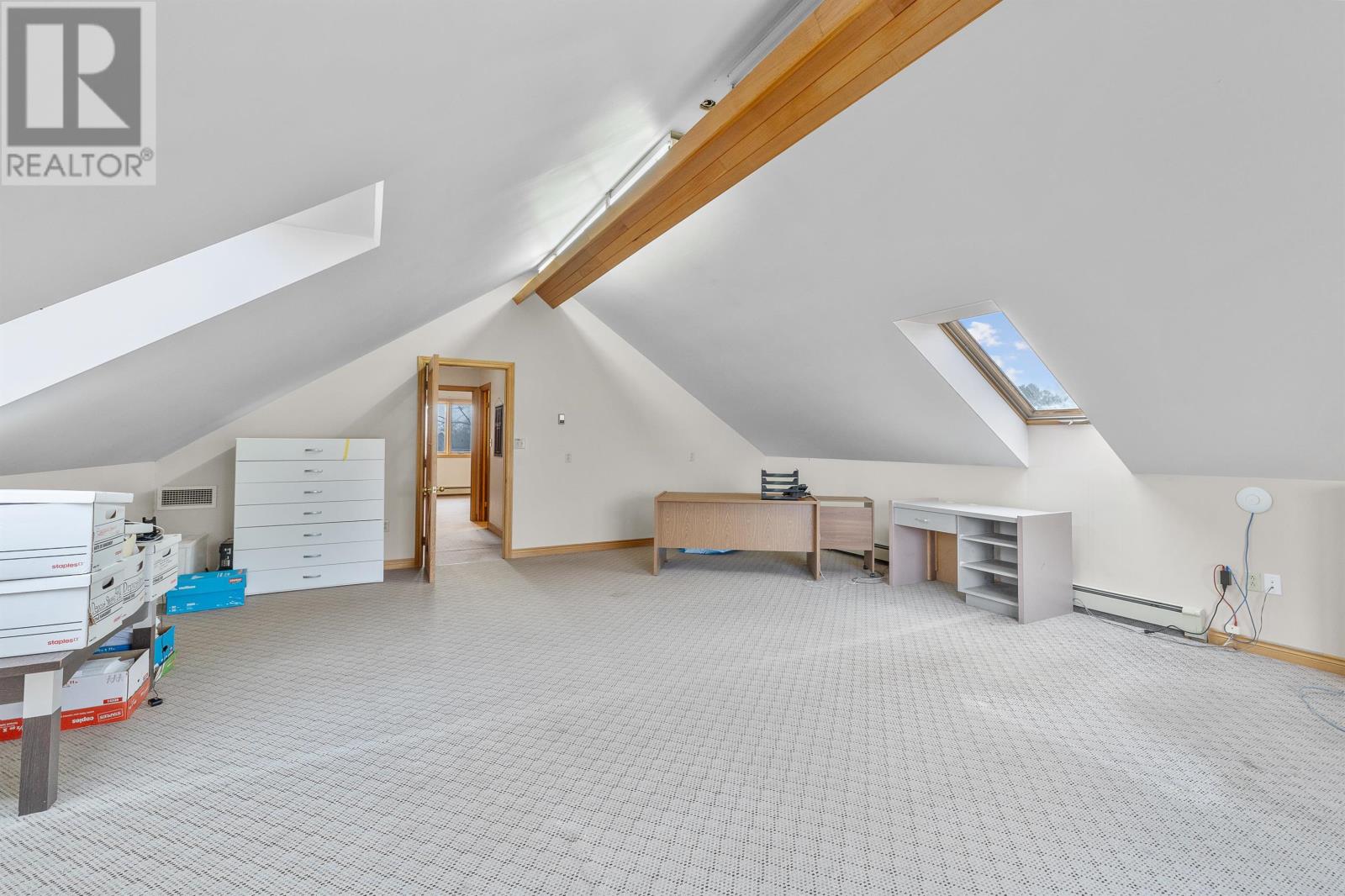 15 Ellis Road Property Photo 28