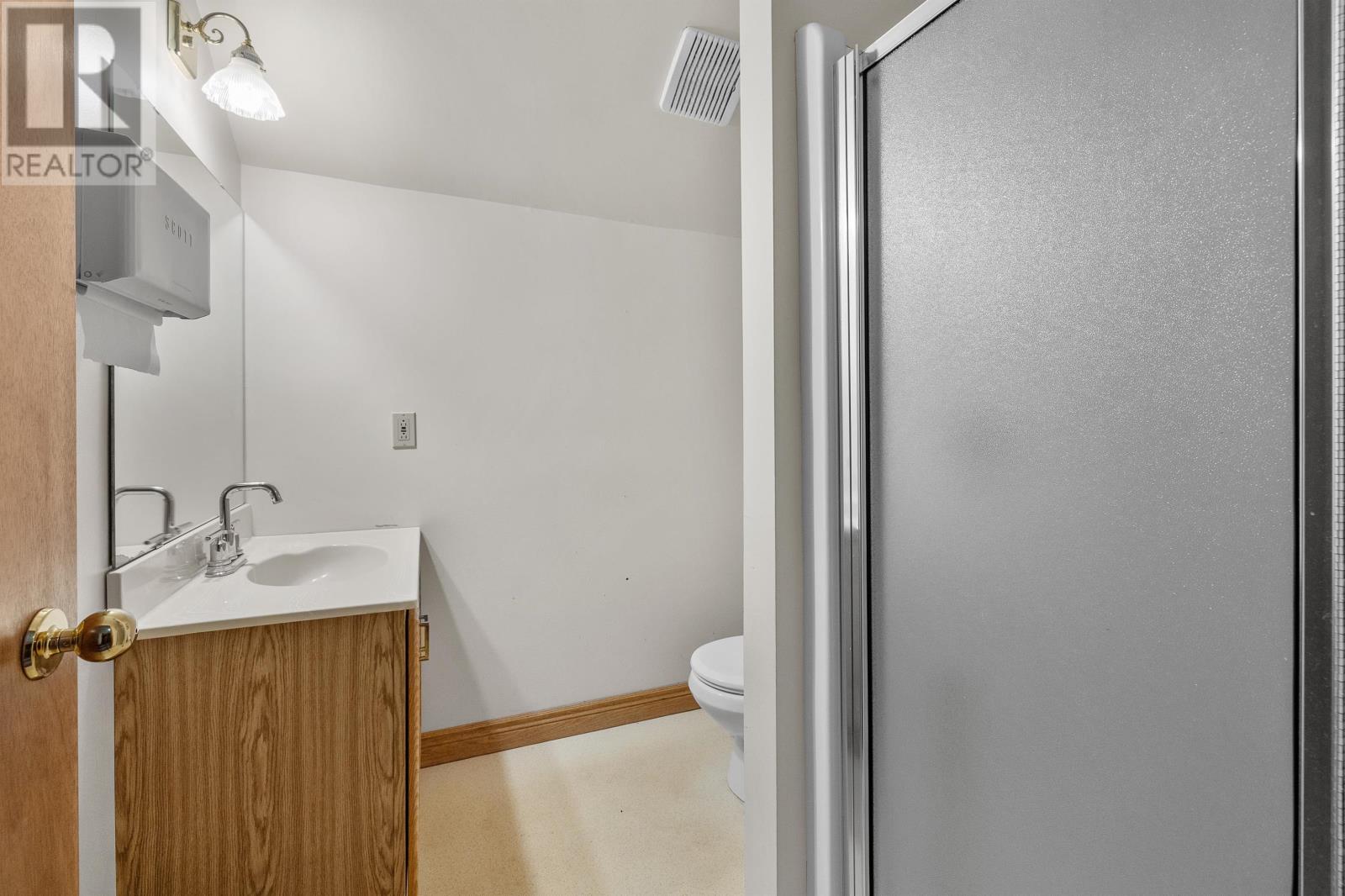 15 Ellis Road Property Photo 29