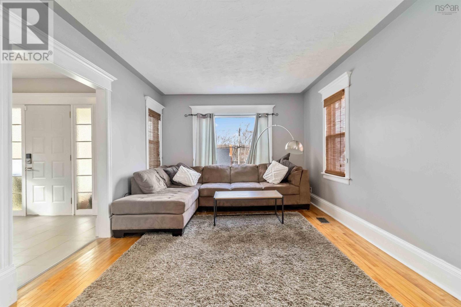 36 Sunnybrae Avenue Property Photo 6