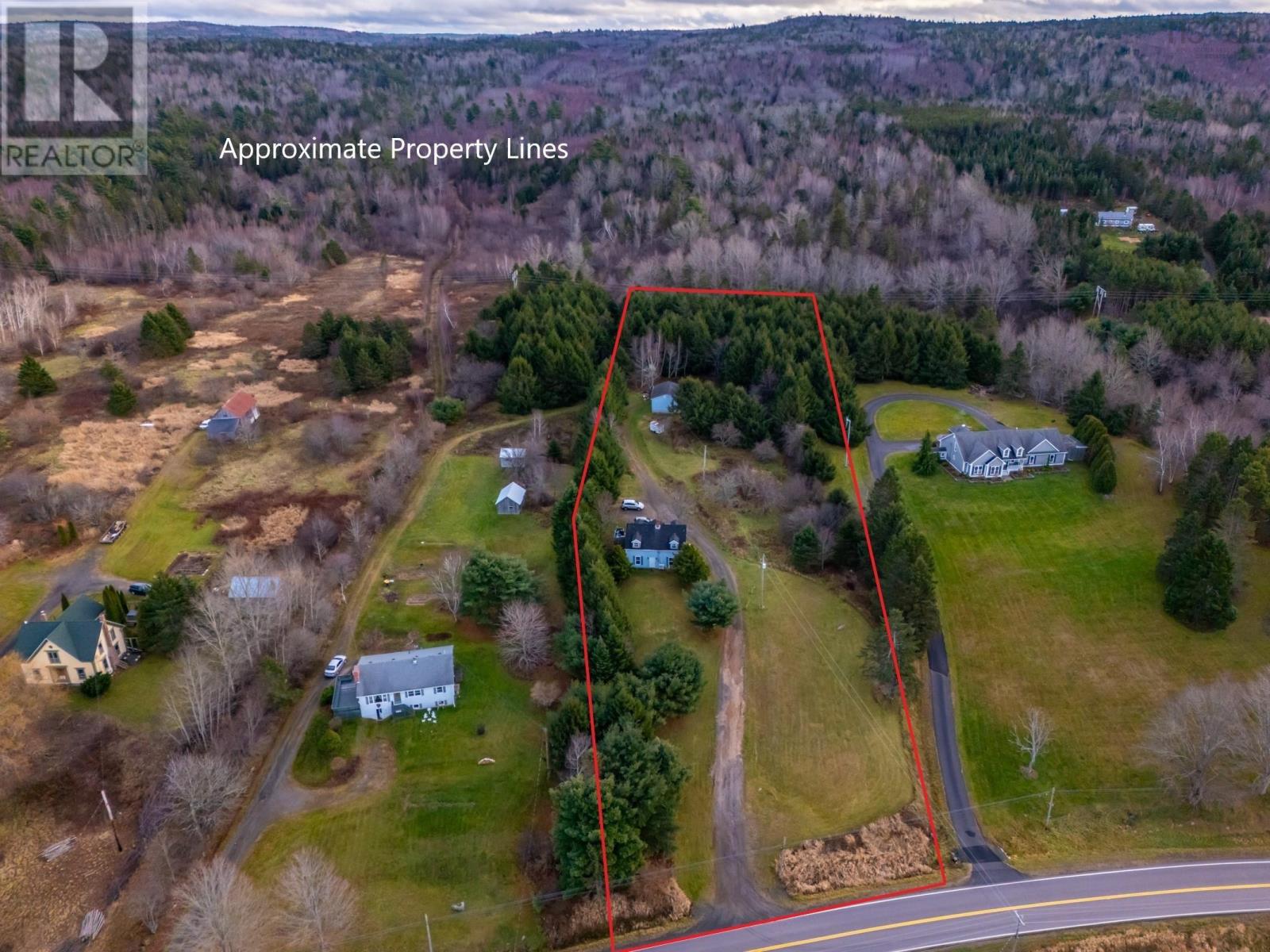 Round Hill Real Estate Listings Main Image