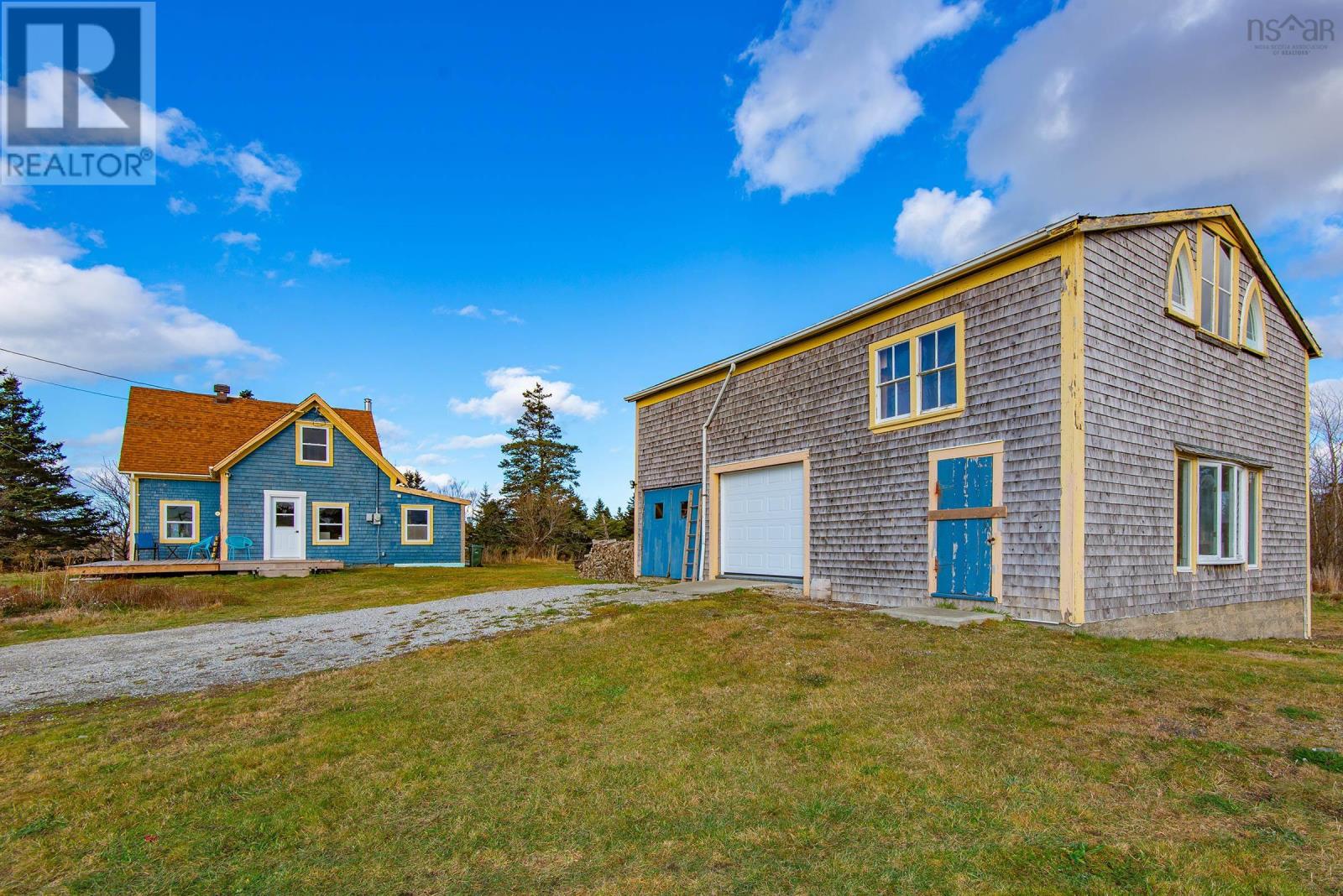 5640 Highway 1 Property Photo 3