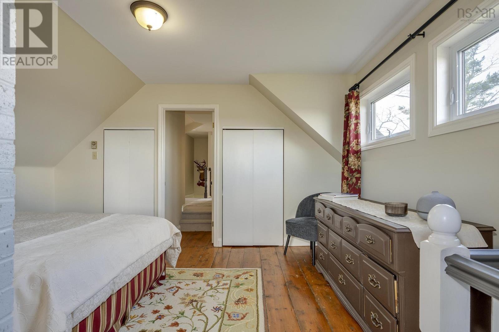 12 Hunter Road Property Photo 24