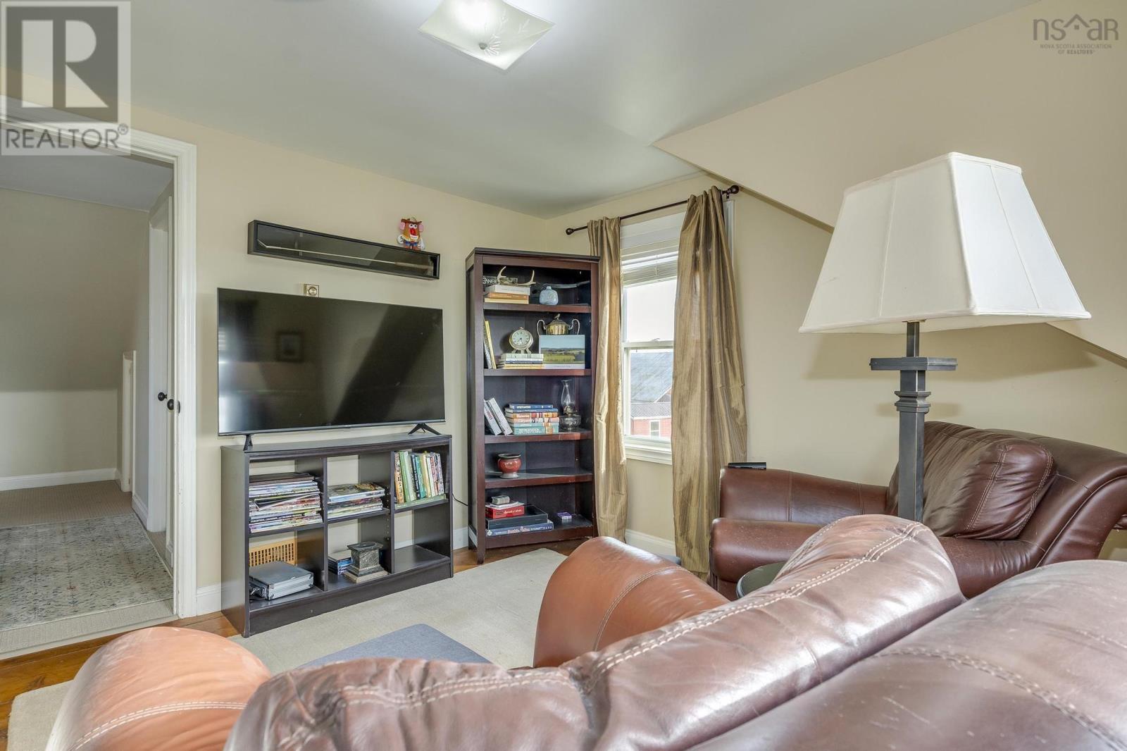 12 Hunter Road Property Photo 28