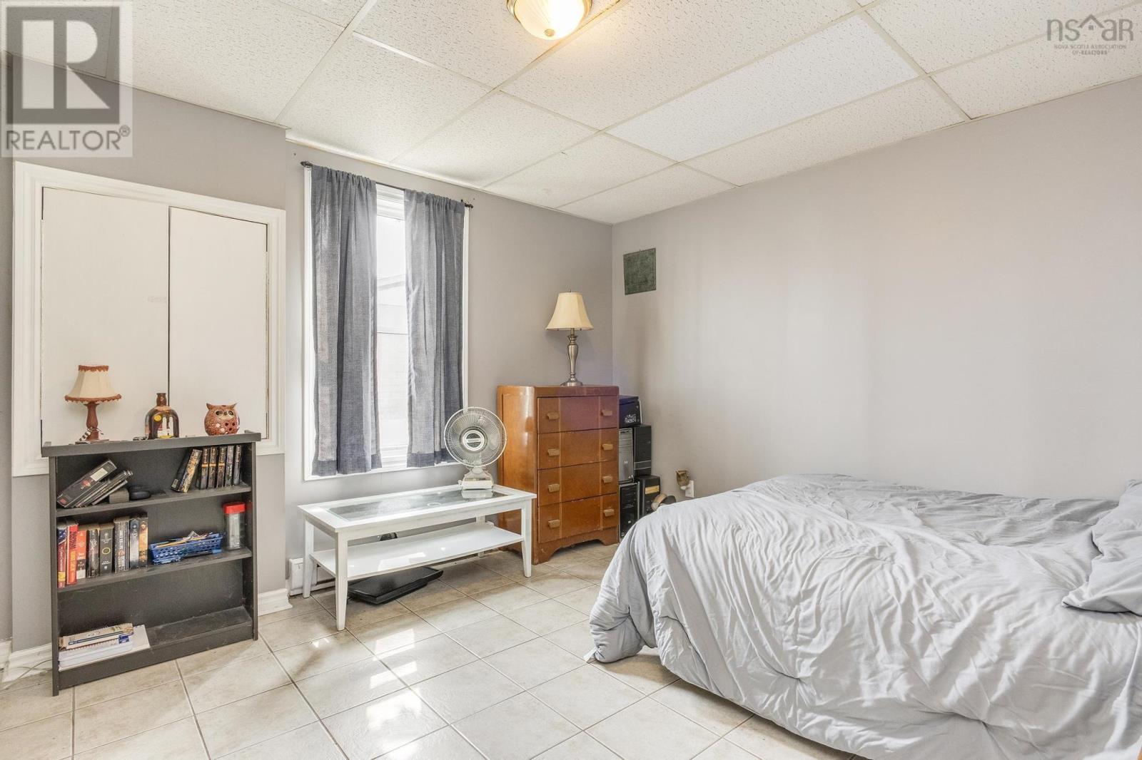 19b Carleton Street Property Photo 3