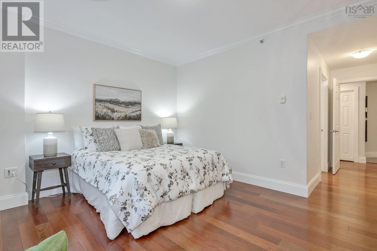 203 3051 Isleville Street Property Photo 15