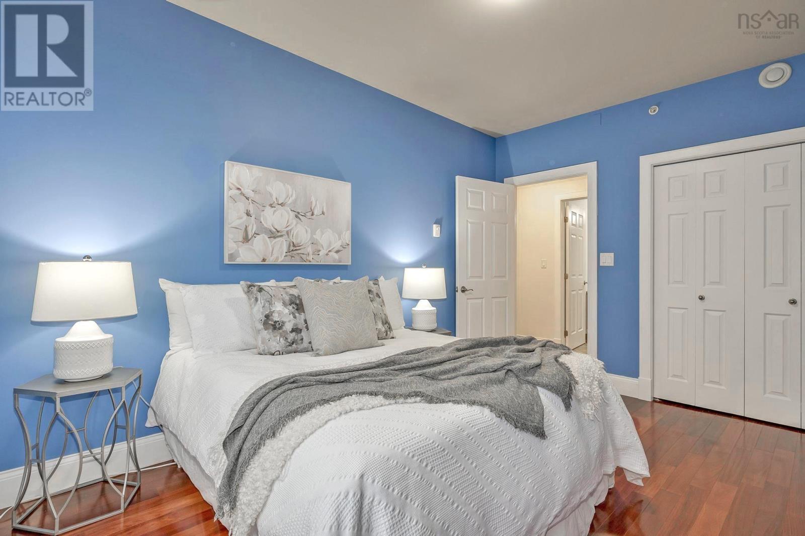 203 3051 Isleville Street Property Photo 21