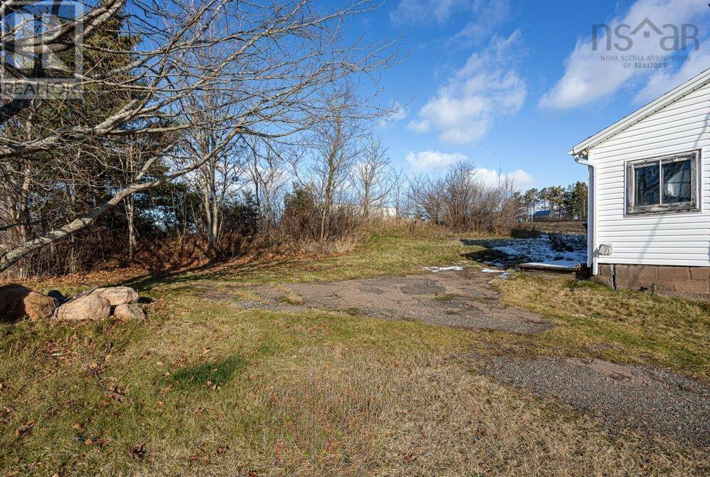 4739 Wentworth Collingwood Road Property Photo 5