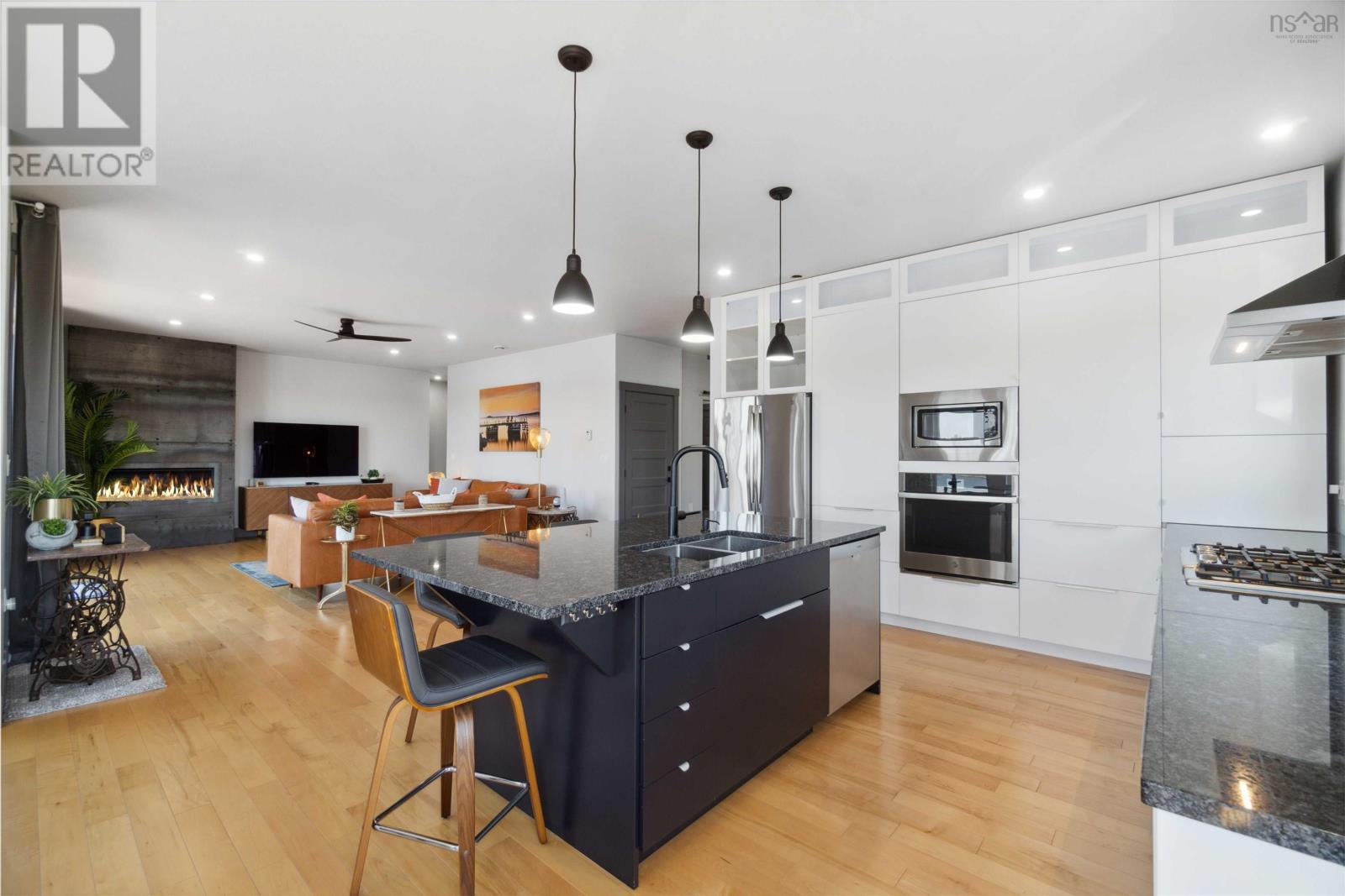 398 East Petpeswick Road Property Photo 16