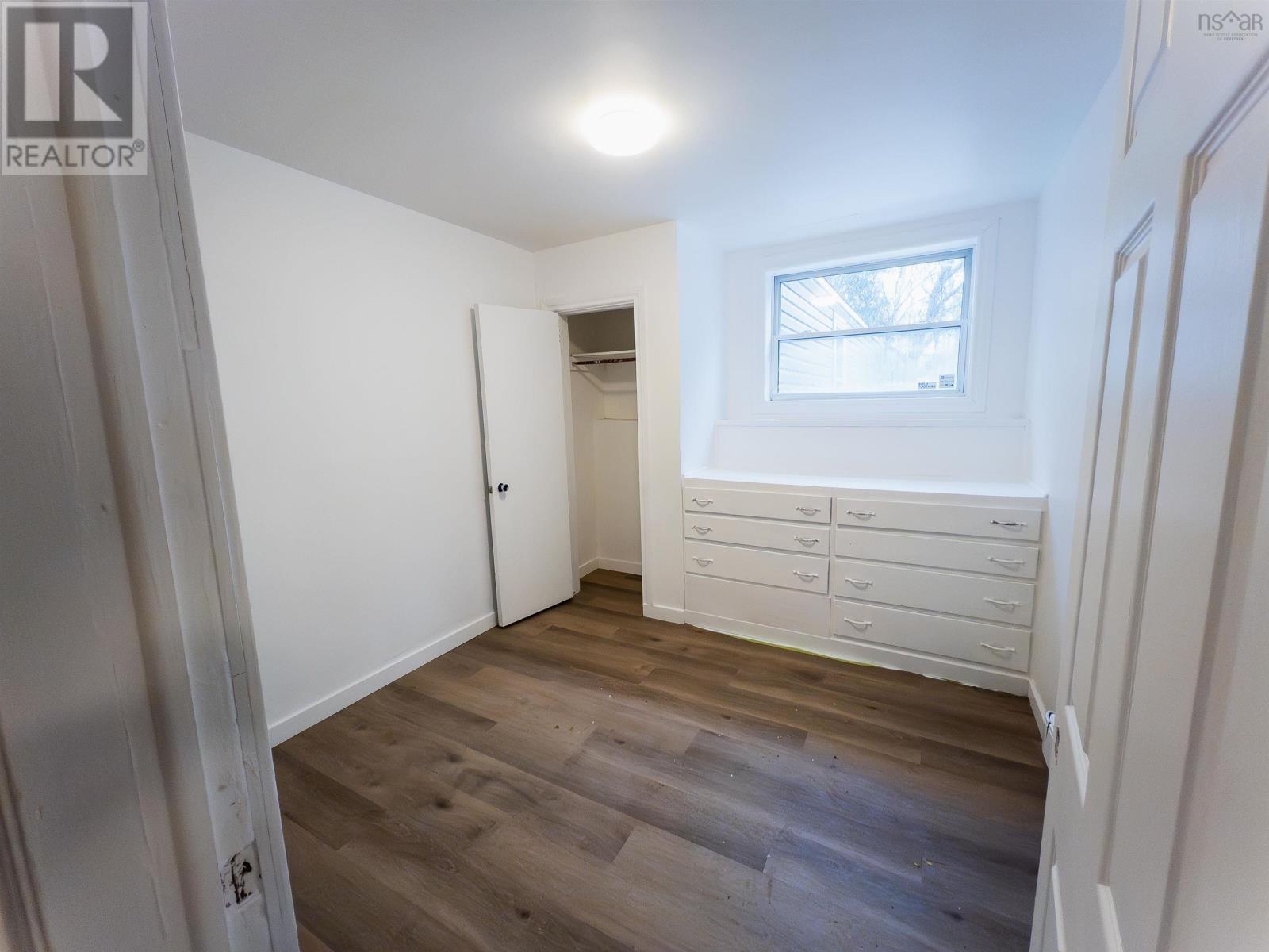 23 Lynnett Road Property Photo 3