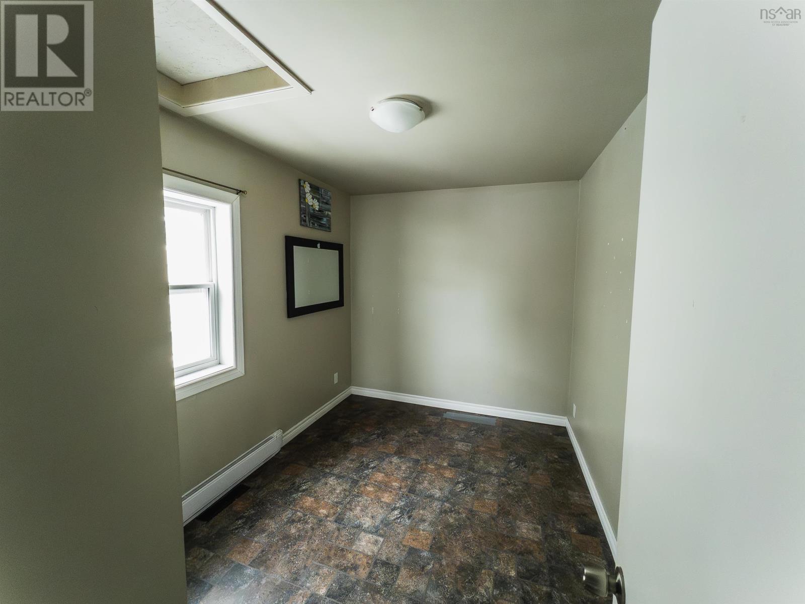23 Lynnett Road Property Photo 15