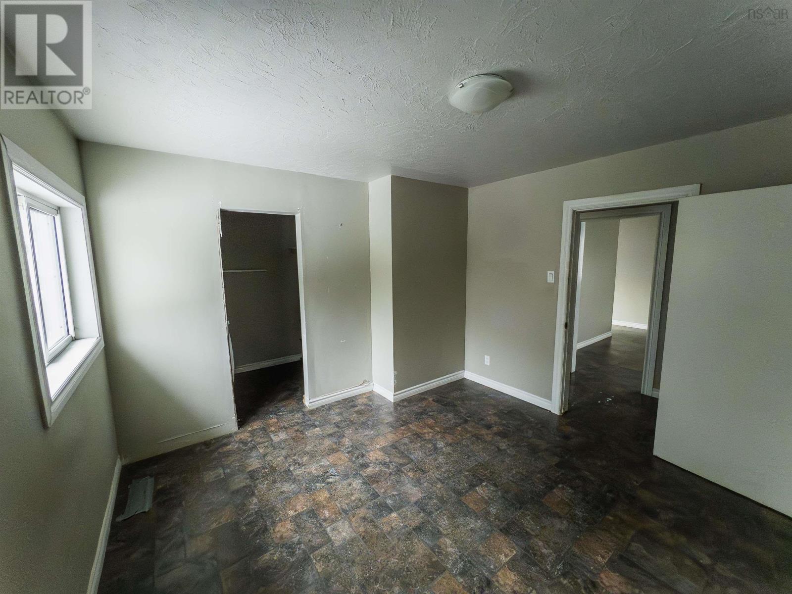 23 Lynnett Road Property Photo 17