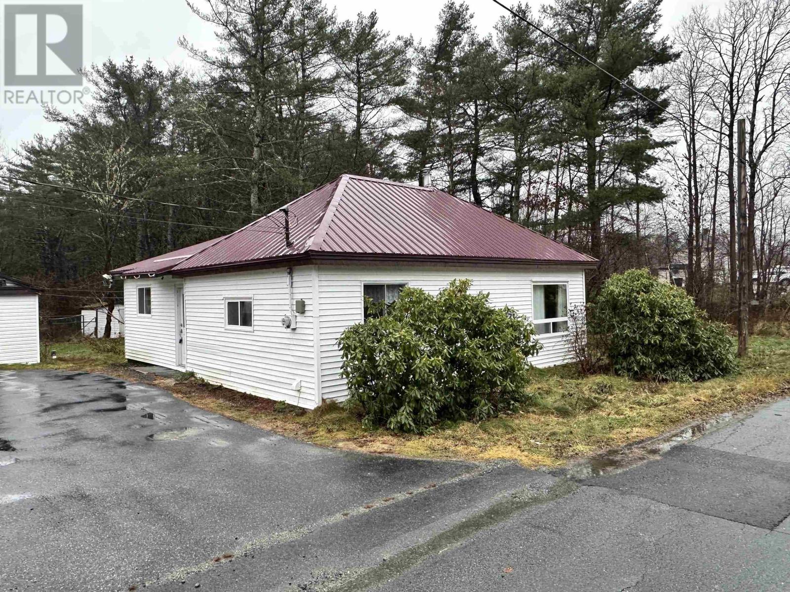 83 Glenwood Street Property Photo