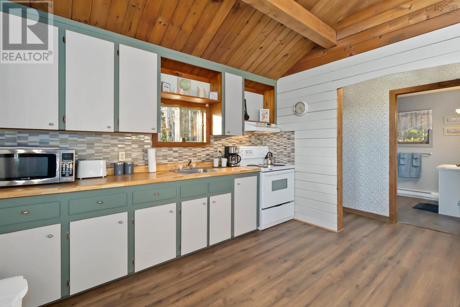 4 11 Beach View Lane Property Photo 5