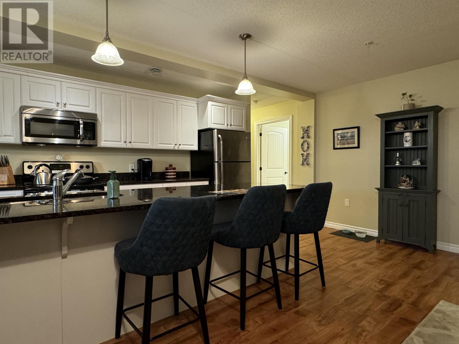 102-516 Macewen Road Property Photo 7