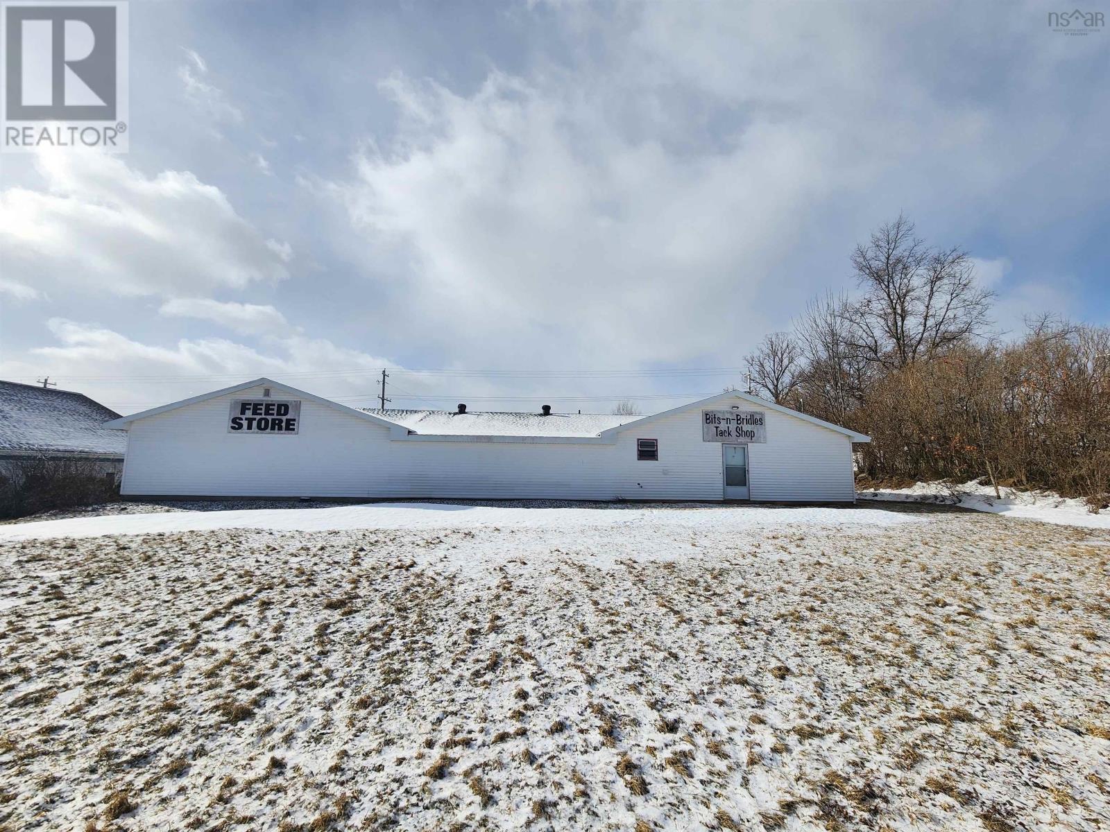 2037 Highway 1 Property Photo 6