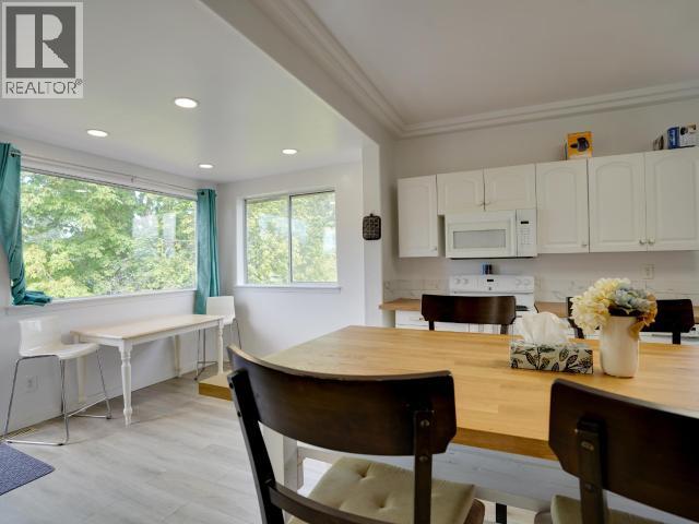4279 Joyce Ave Property Photo 5