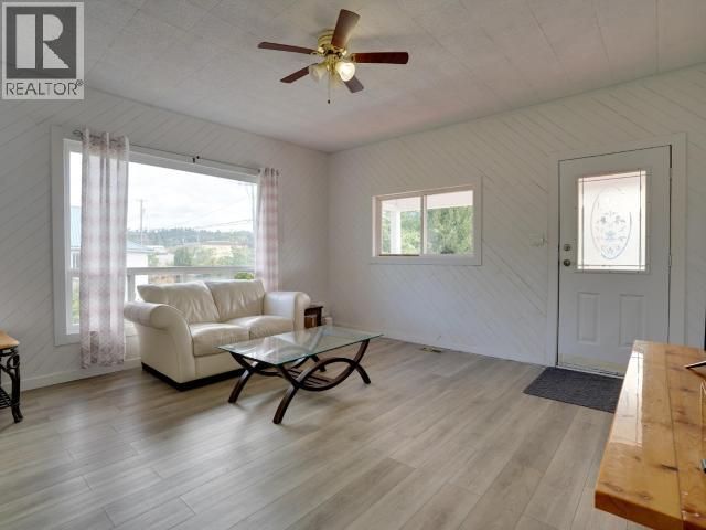 4279 Joyce Ave Property Photo 9