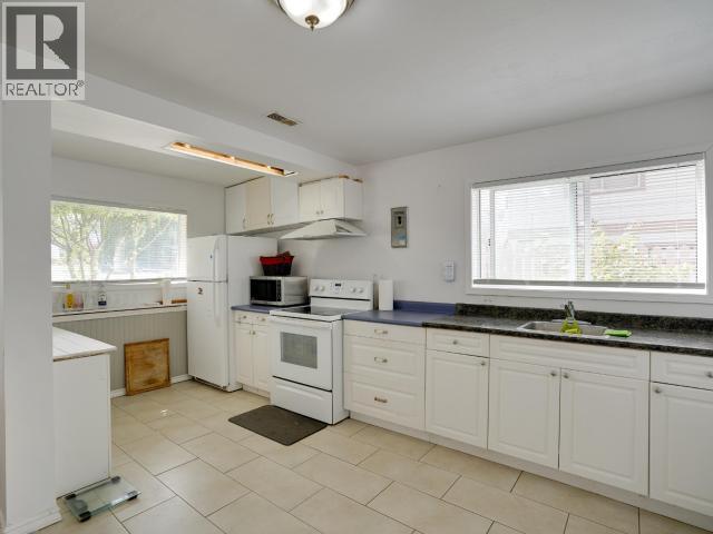 4279 Joyce Ave Property Photo 26