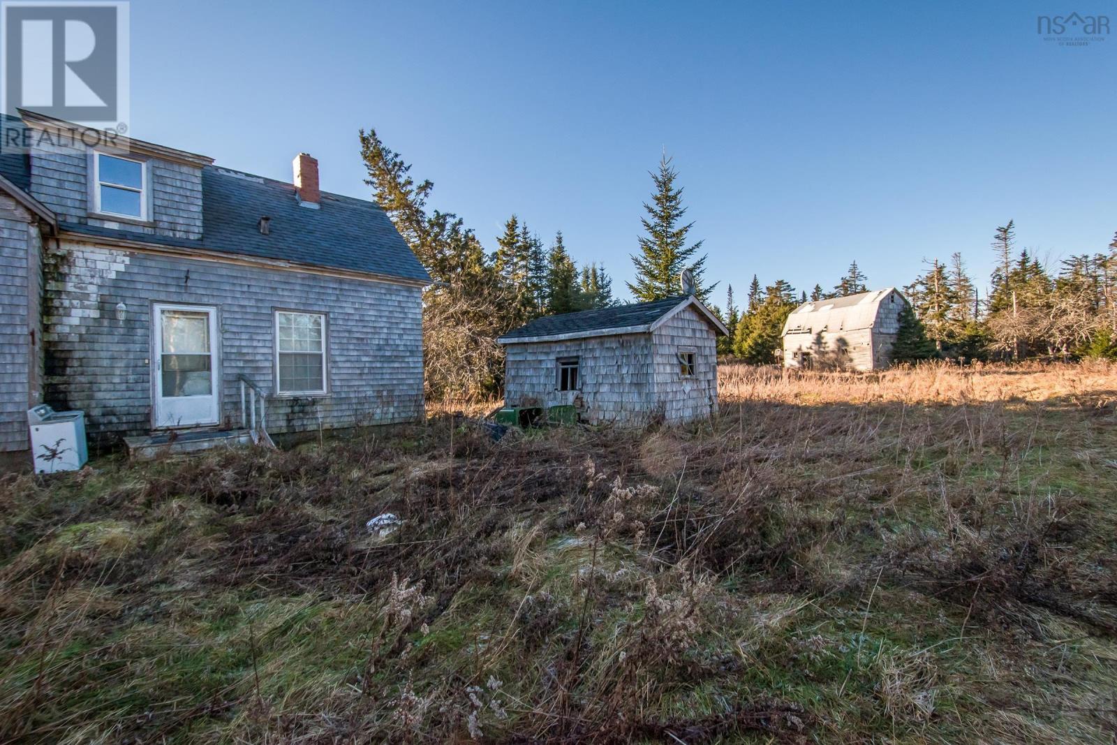 27879 Highway 7 Property Photo 19