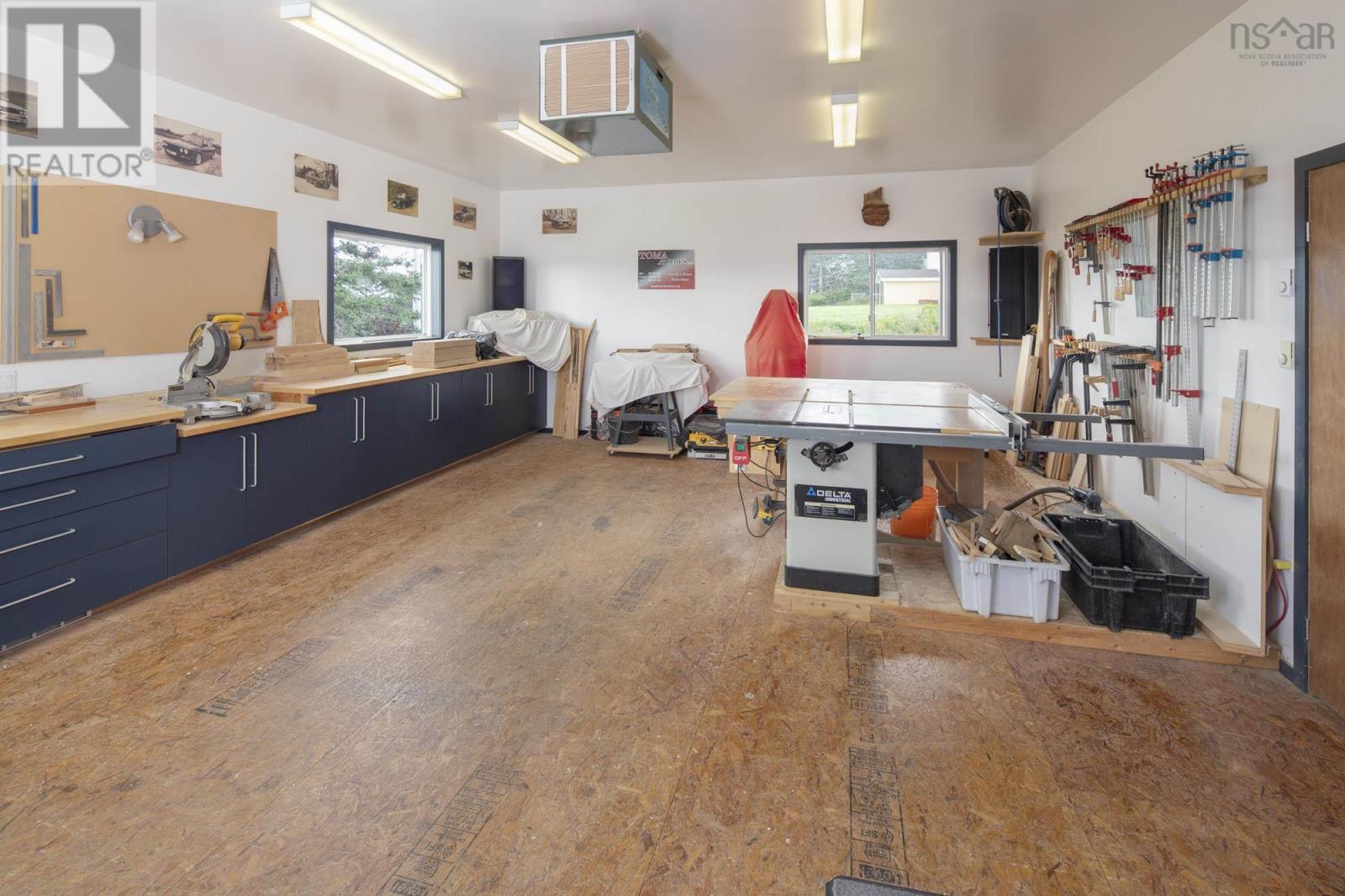 150 New Harbour Road Property Photo 9
