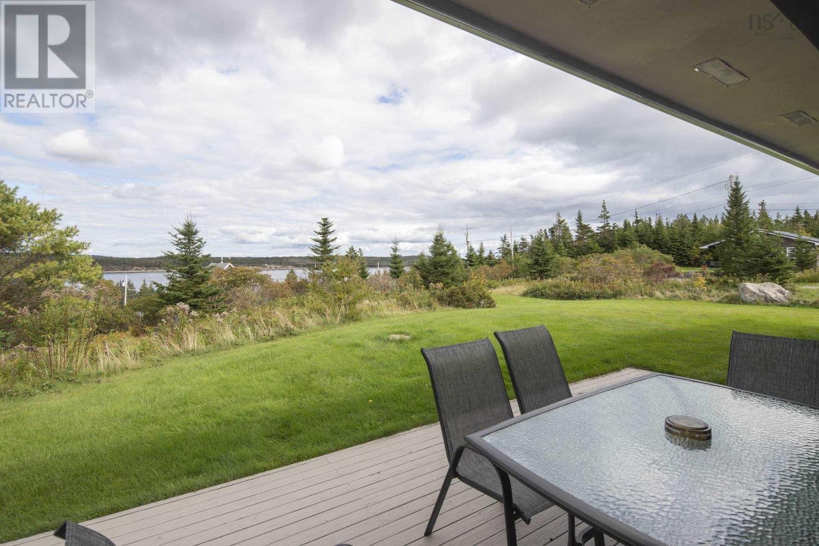 150 New Harbour Road Property Photo 14
