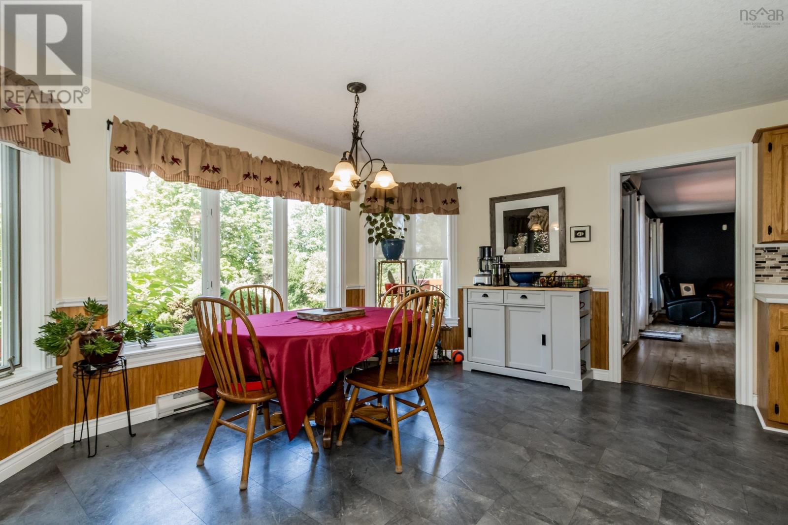317 Middle Dyke Road Property Photo 15
