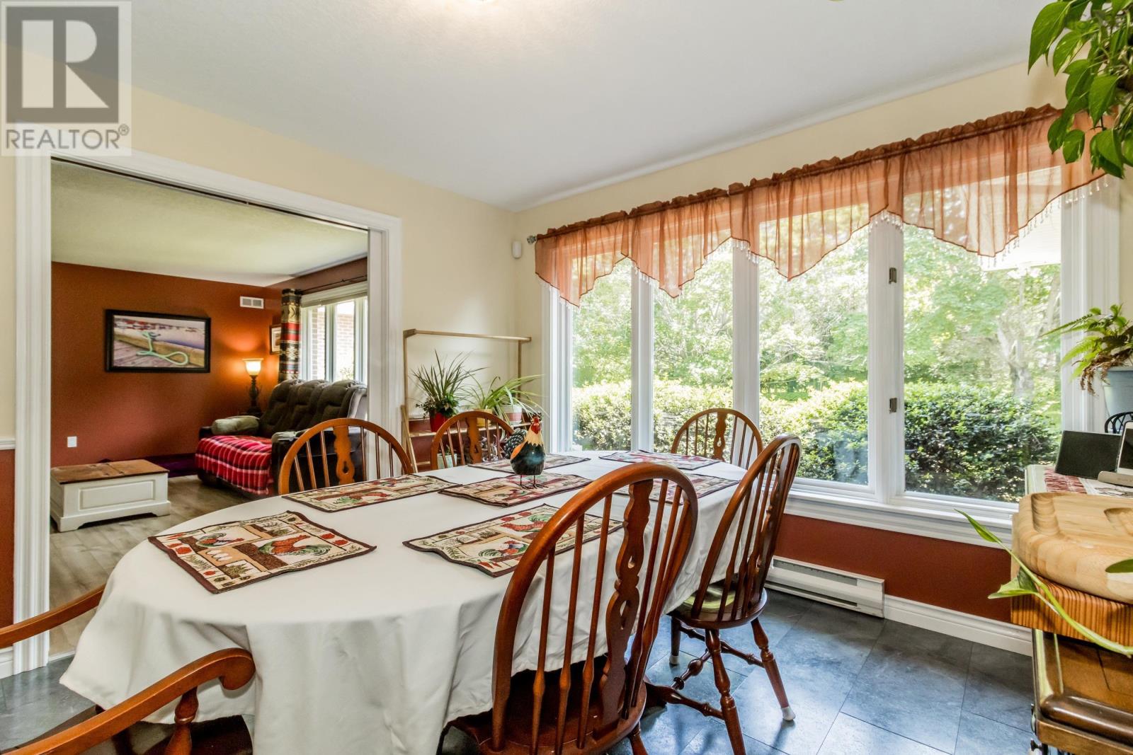 317 Middle Dyke Road Property Photo 16