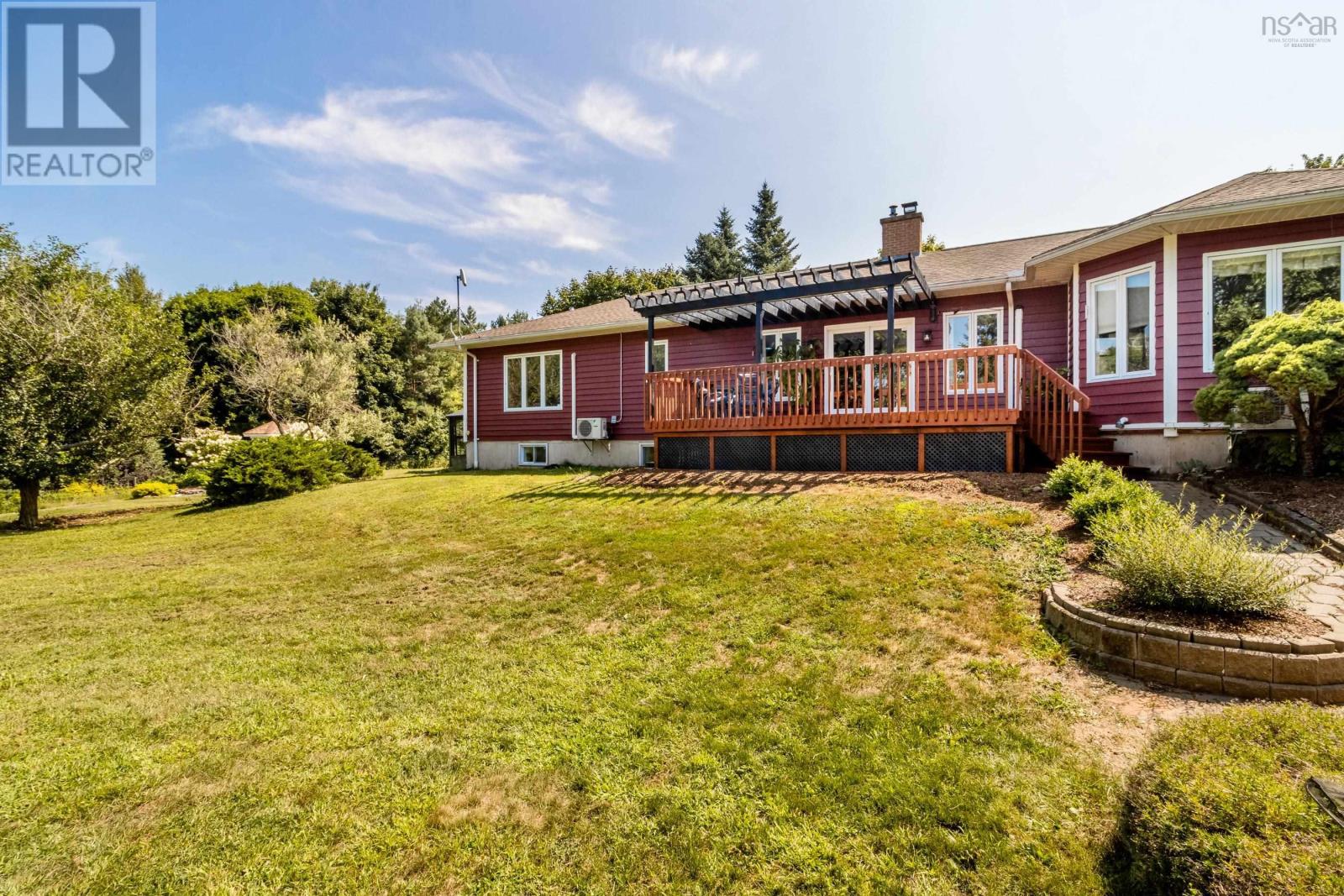 317 Middle Dyke Road Property Photo 42