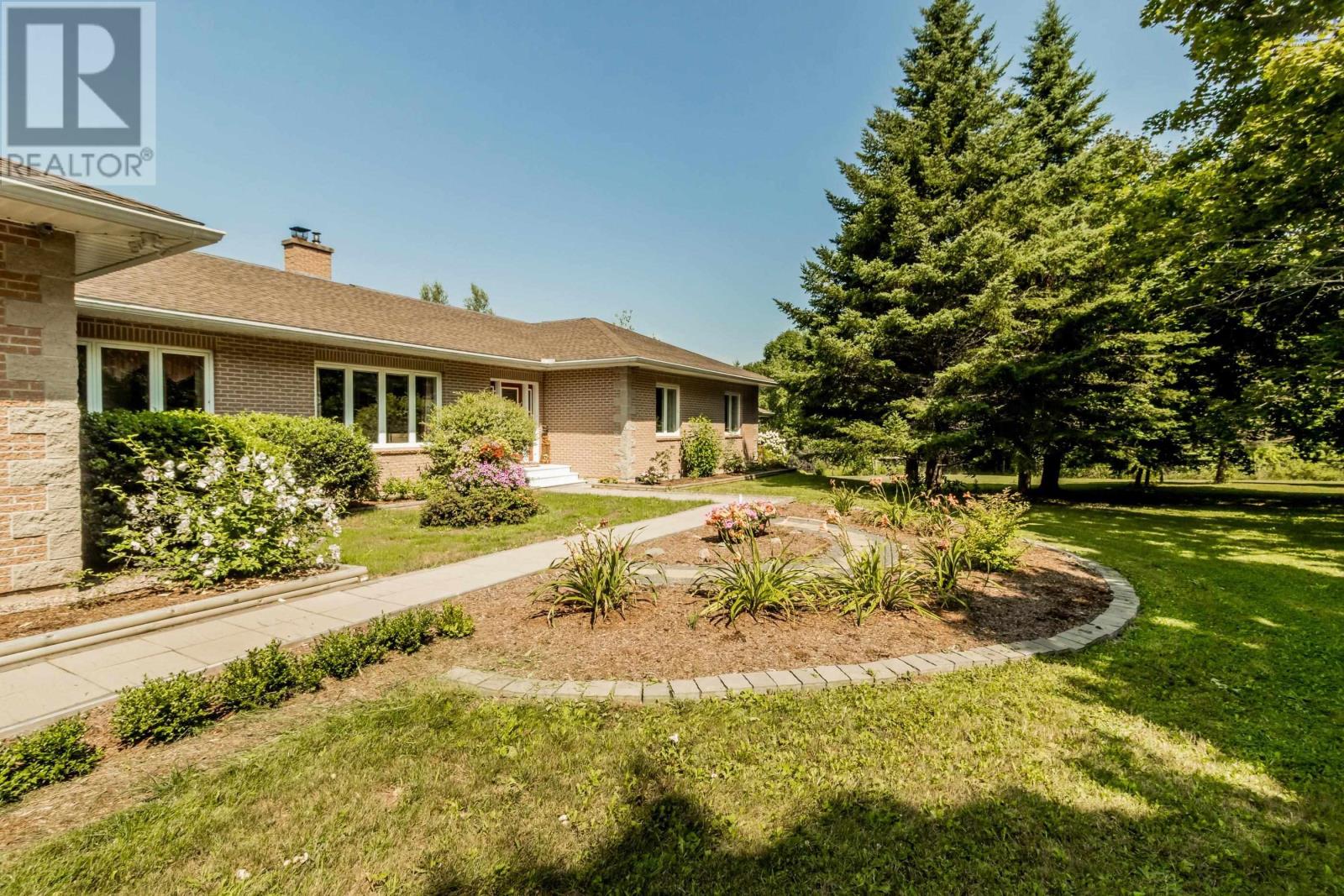 317 Middle Dyke Road Property Photo 45