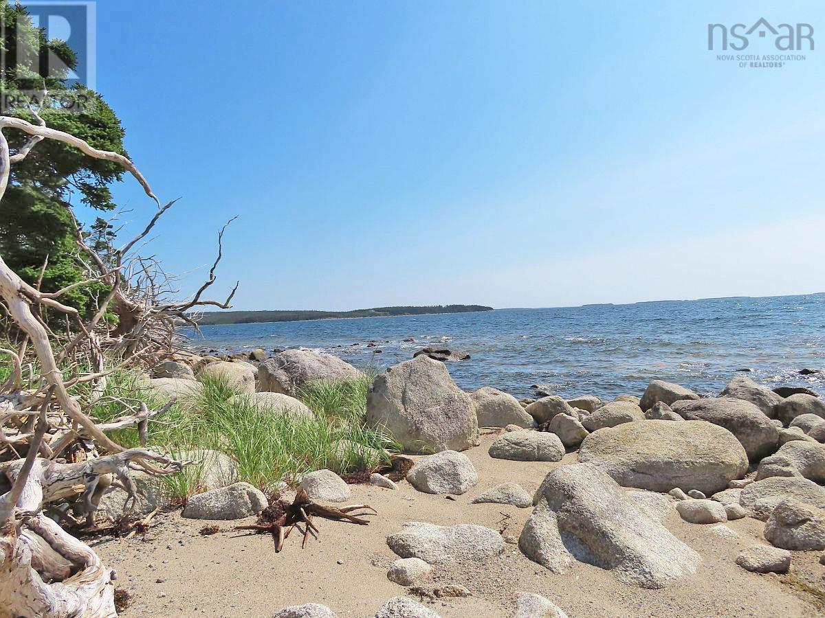 Lot 6 316 Hwy (grovers Point) Property Photo 9