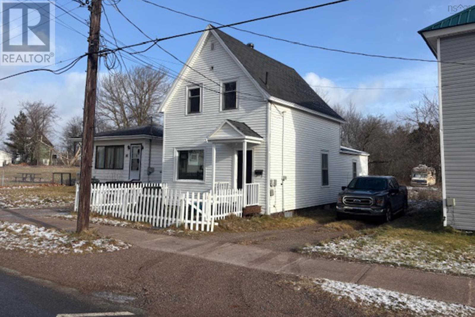 20 Park Street Property Photo